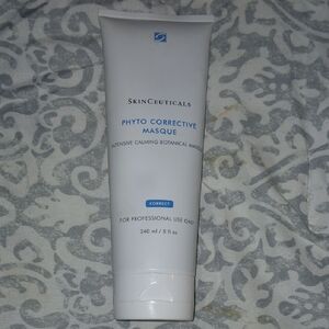SkinCeuticals Phyto Corrective Masque in White Tube